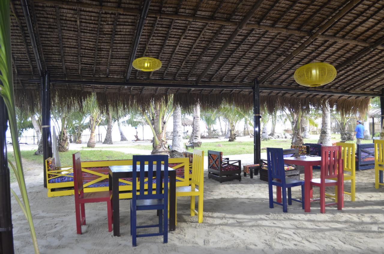 Peace & Love Beach Club Roxas  Luaran gambar