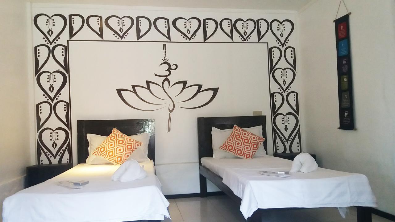 Peace & Love Beach Club Roxas  Luaran gambar