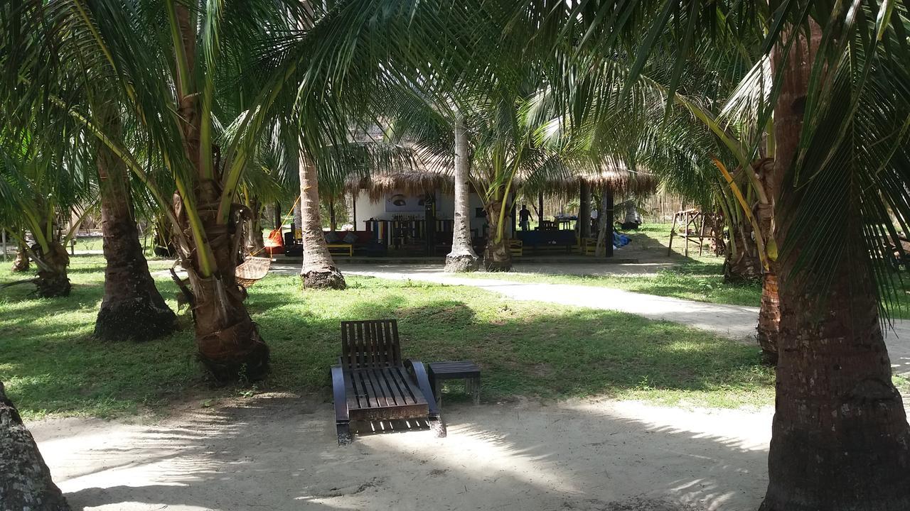 Peace & Love Beach Club Roxas  Luaran gambar